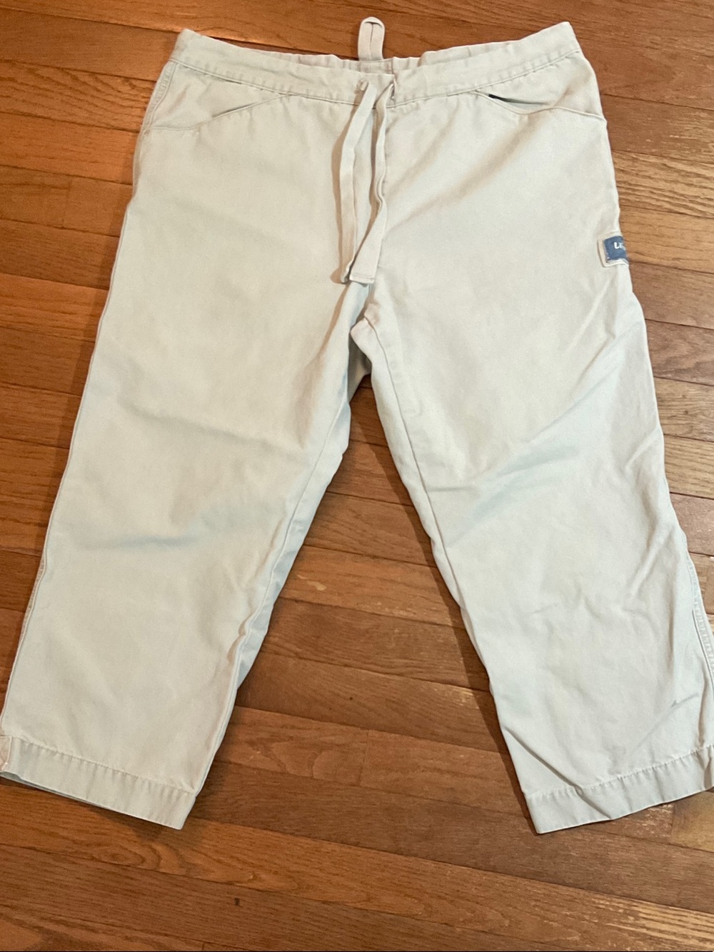 Life Is Good Women's Light Beige Drawstring Waist Capris Cropped Pants